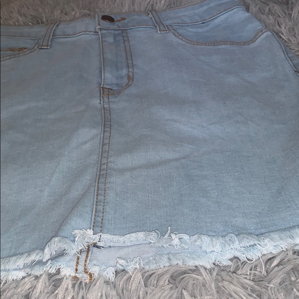 O2 denim skirt - Picture 3 of 3